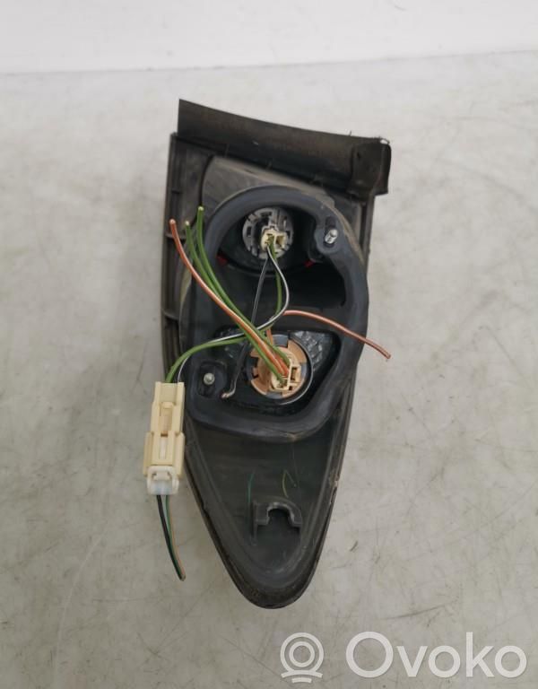Rear/tail lights   GR4B51180A