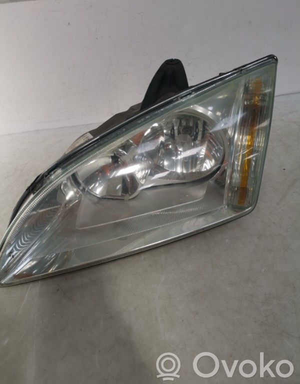 Ford Focus Headlight/headlamp 