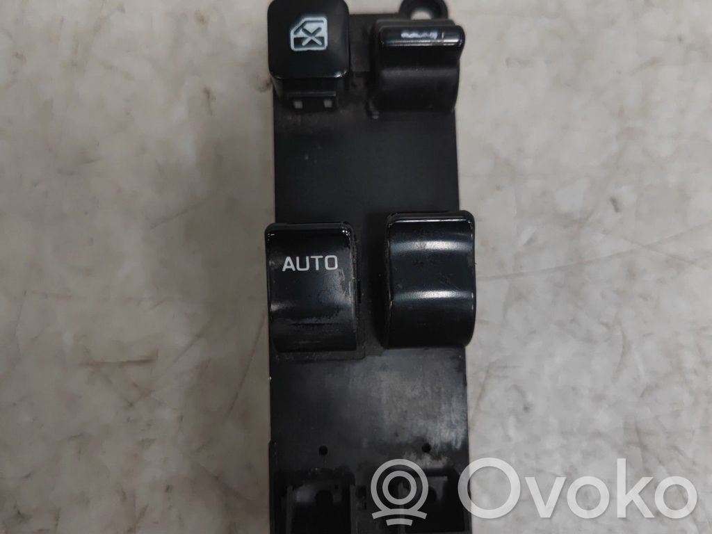 Nissan Micra Electric window control switch 