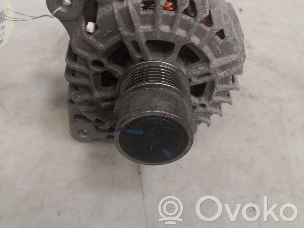 Alternador   05E903026R