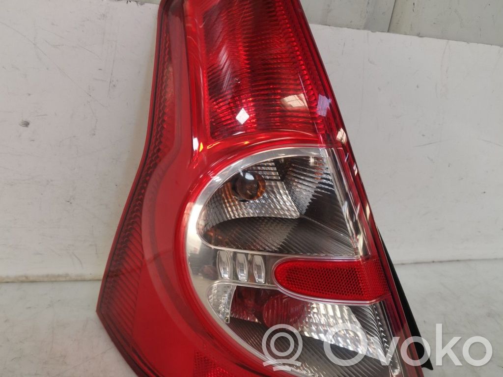 Dacia Sandero Lampa tylna 