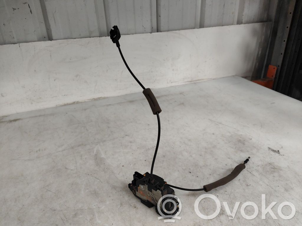 Renault Master III Etuoven lukko 