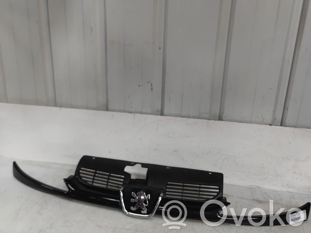 Peugeot 206 CC Atrapa chłodnicy / Grill 