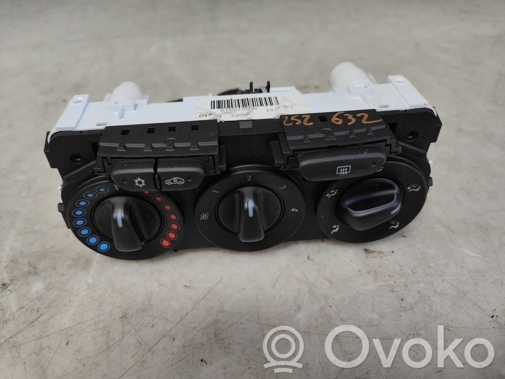 Opel Corsa E Climate control unit 