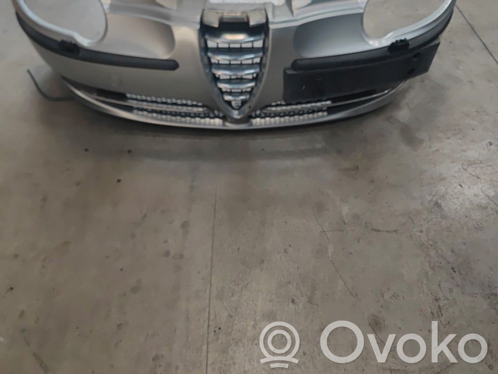 Alfa Romeo 147 Bară față 