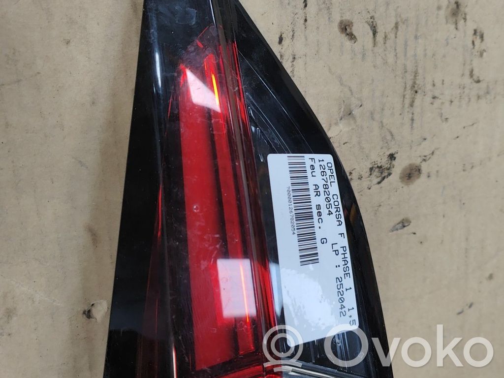 Opel Corsa F Lampă spate în capacul portbagajului 
