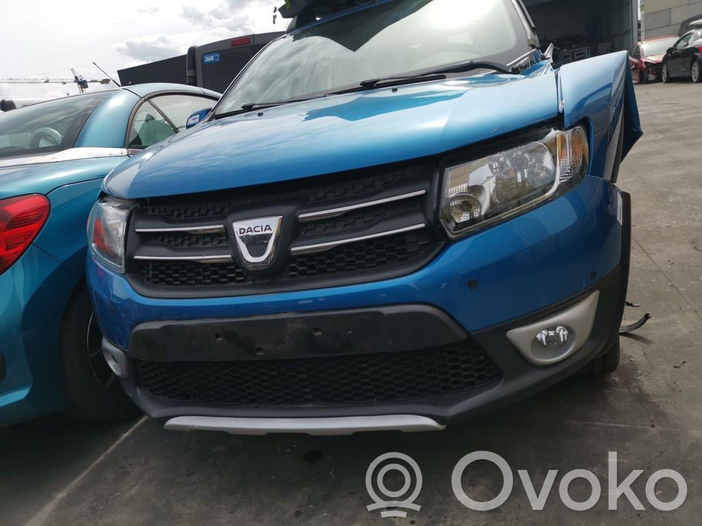 Dacia Sandero Zderzak przedni 