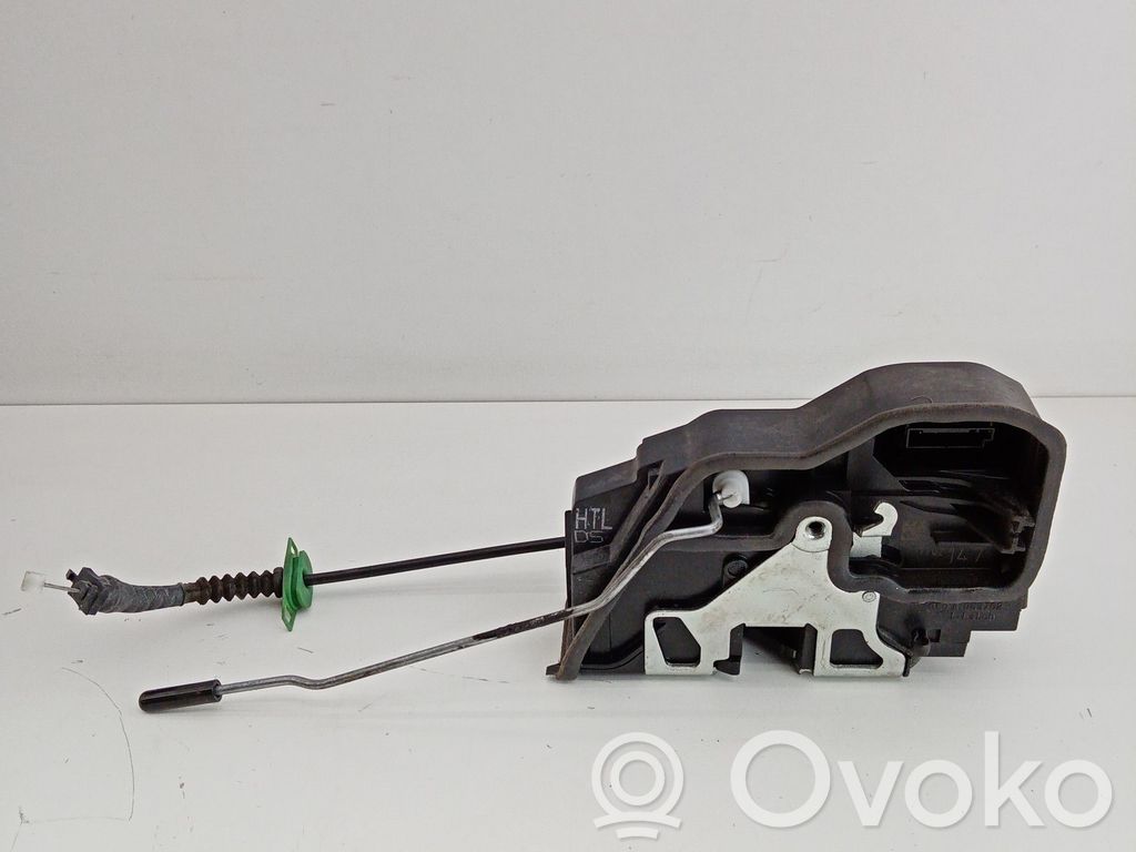 Rear door lock   7202147,A053702