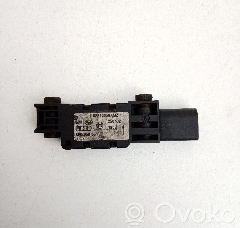 Audi A4 S4 B6 8E 8H Датчик удара надувных подушек 