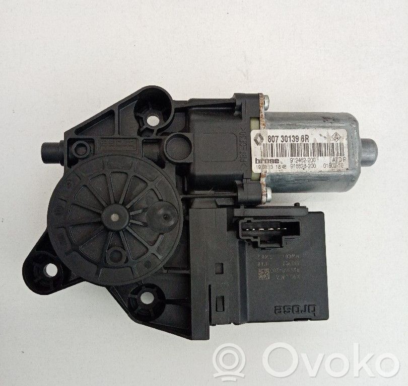 Renault Megane III Motor macara geam ușă față 
