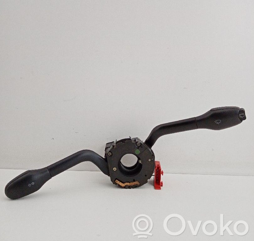 Volkswagen Polo III 6N 6N2 6NF Sonstige Schalter / Griffe / Umschalter 