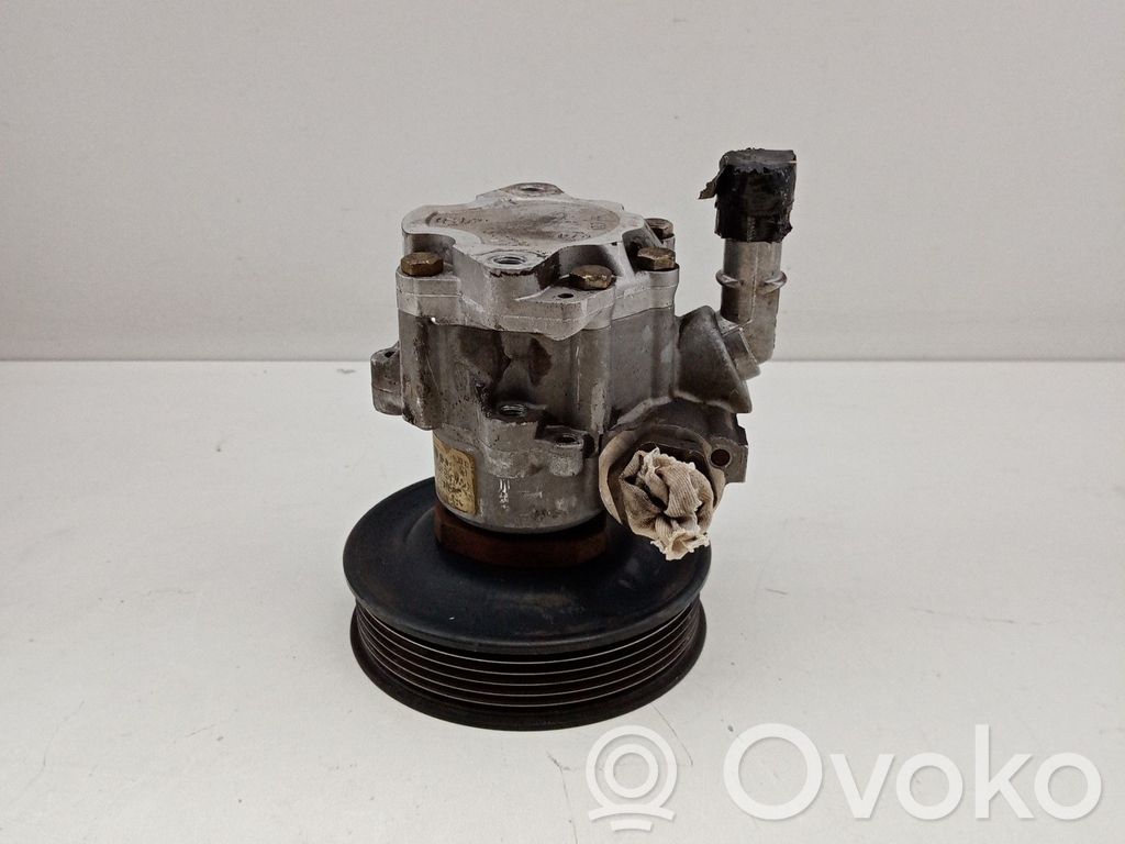 Volkswagen Polo III 6N 6N2 6NF Power steering pump 