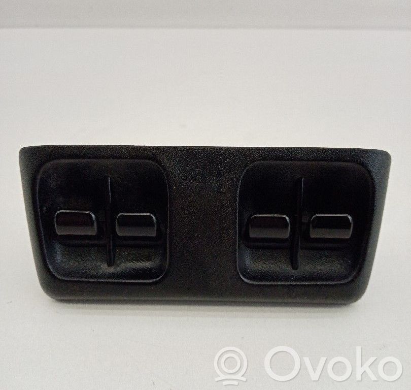 Electric window control switch   YUF101210,1492000