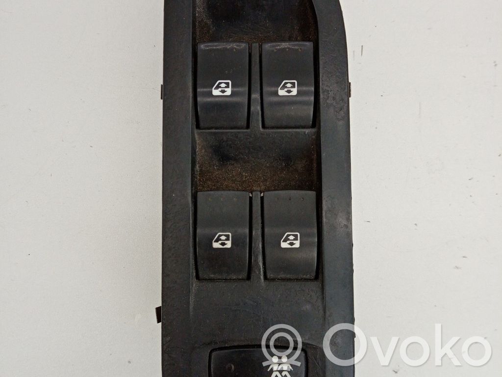 Renault Laguna I Electric window control switch 