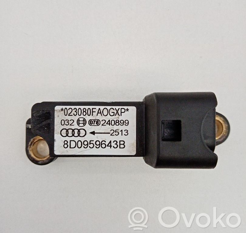 Audi A4 S4 B5 8D Airbag deployment crash/impact sensor 