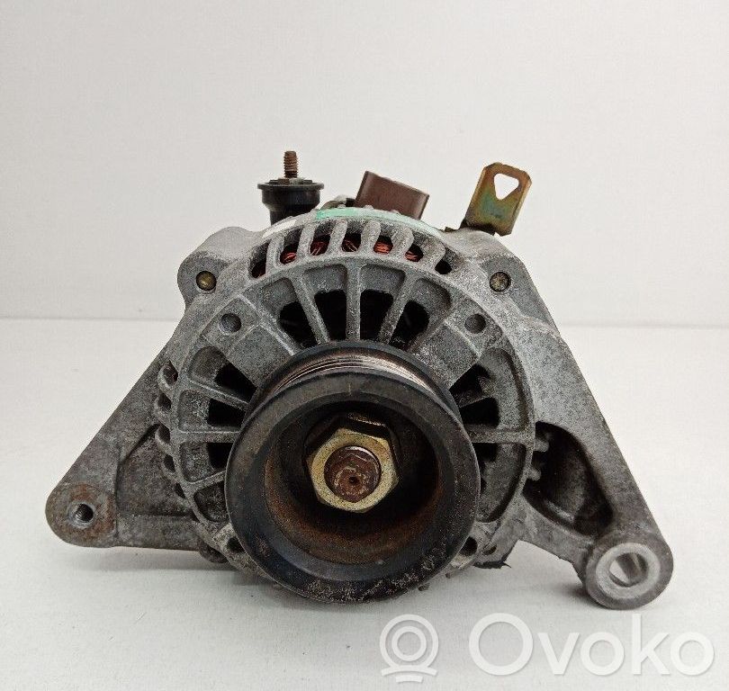 Toyota Corolla Verso E121 Generator/alternator 