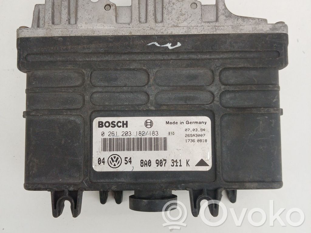 Volkswagen Golf III Engine control unit/module 