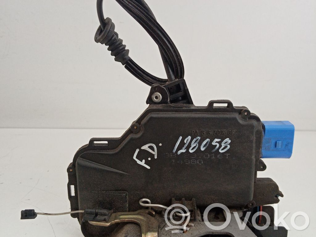 Skoda Fabia Mk1 (6Y) Front door lock 
