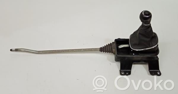 Opel Corsa D Lewarek zmiany biegów / dolny 