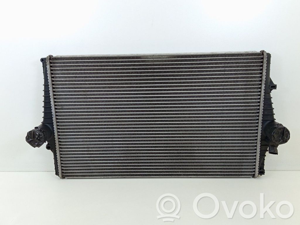 Volvo V70 Interkūlerio radiatorius 