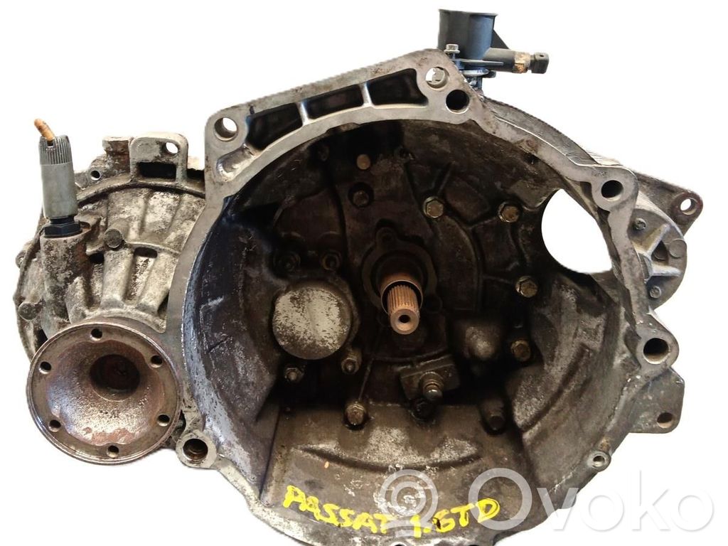 Volkswagen PASSAT B4 Механическая коробка передач, 5 передач 
