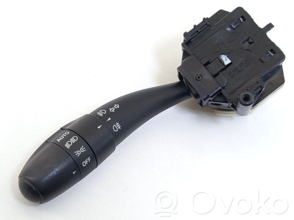 KIA Ceed Commodo, commande essuie-glace/phare 