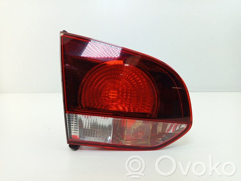 Volkswagen Golf VI Lampă spate în capacul portbagajului 