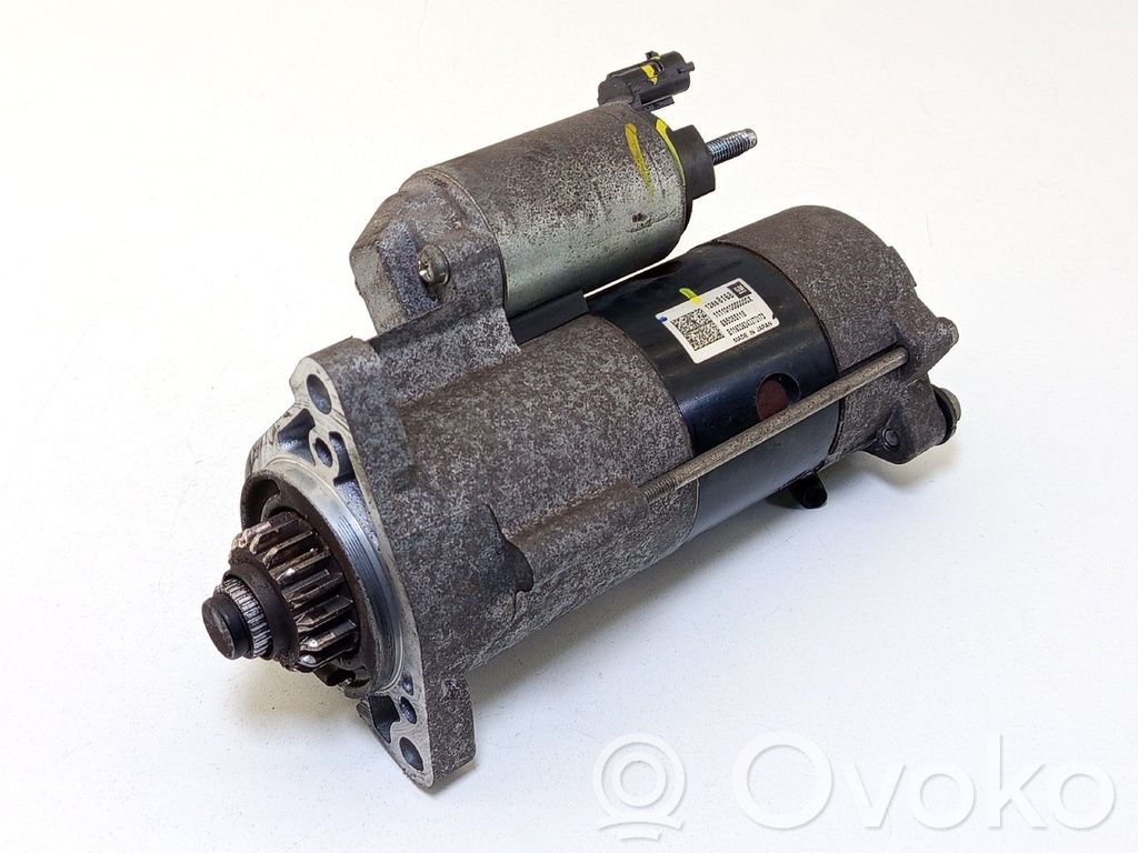 Motor de arranque   12668168,695085118
