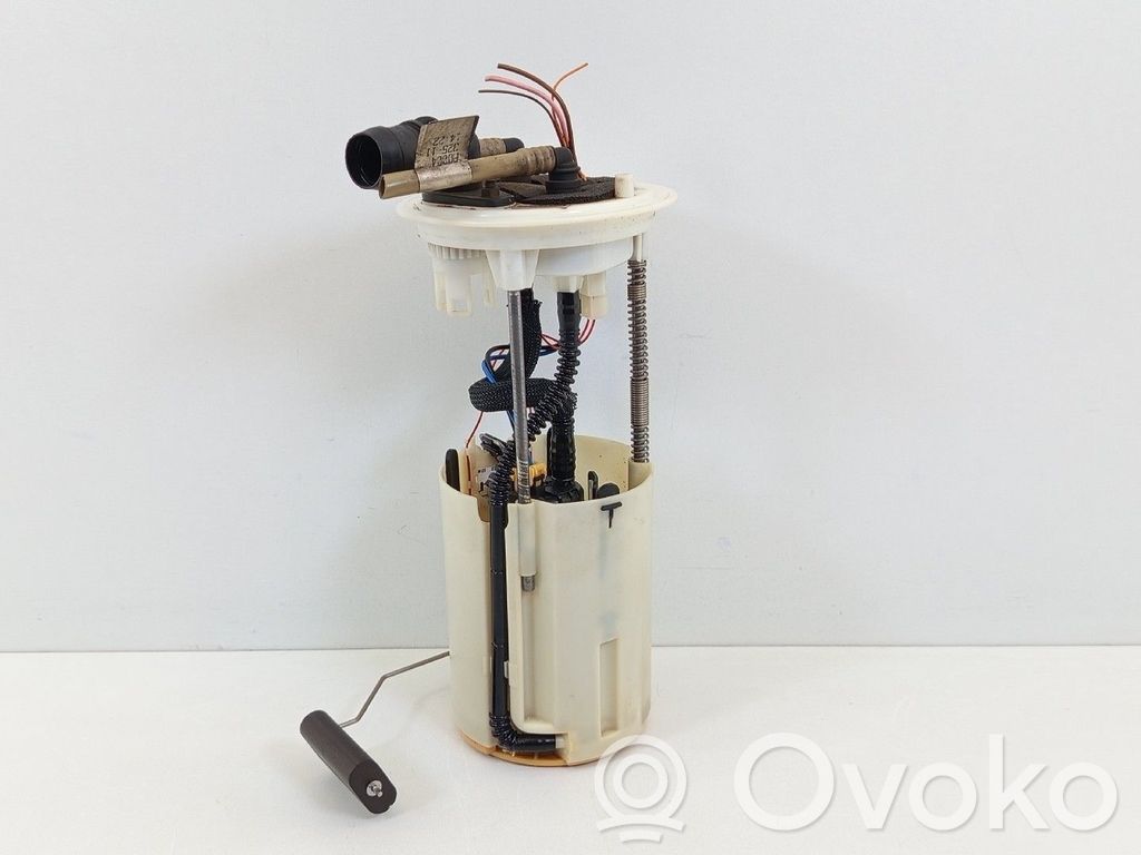 Iveco Daily 4th gen Bomba interna de combustible 