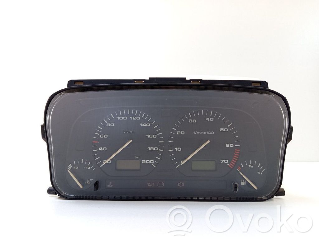 Volkswagen Golf III Velocímetro (tablero de instrumentos) 
