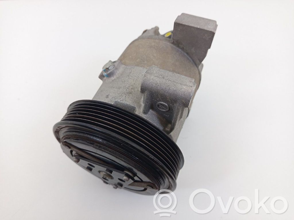 Nissan Almera N16 Compresseur de climatisation 