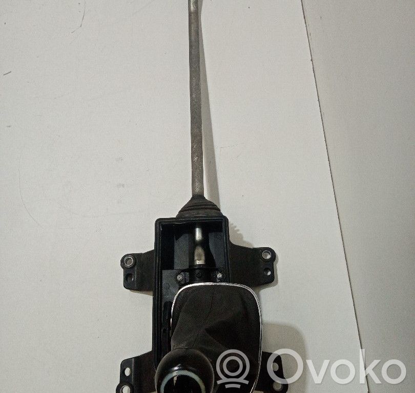 Opel Corsa D Lewarek zmiany biegów / dolny 