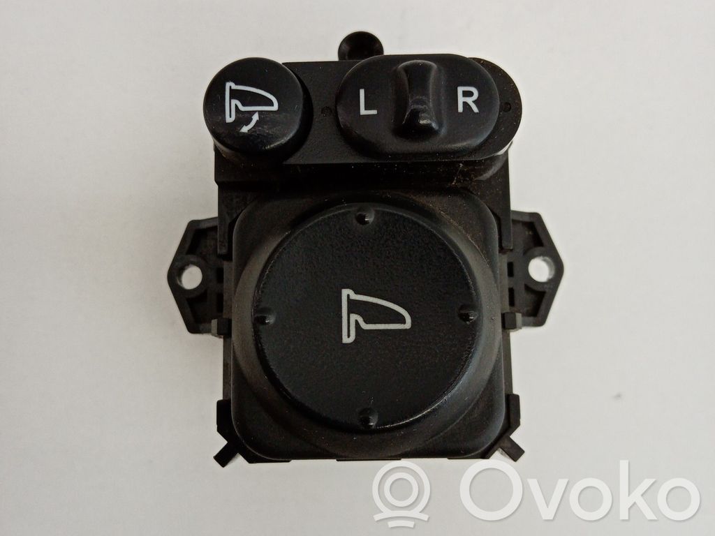 Wing mirror switch   NH167L,0106T,SMGE110