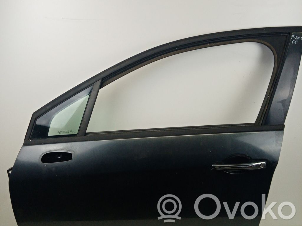 Priekinės durys   9002Y8,9009G7,PUXADOREXT
