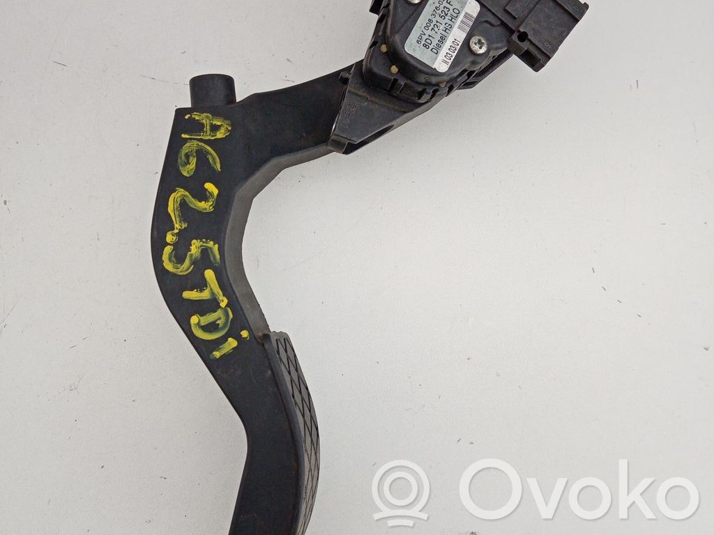 Akceleratoriaus pedalas   8D1721523F,6PV00837603