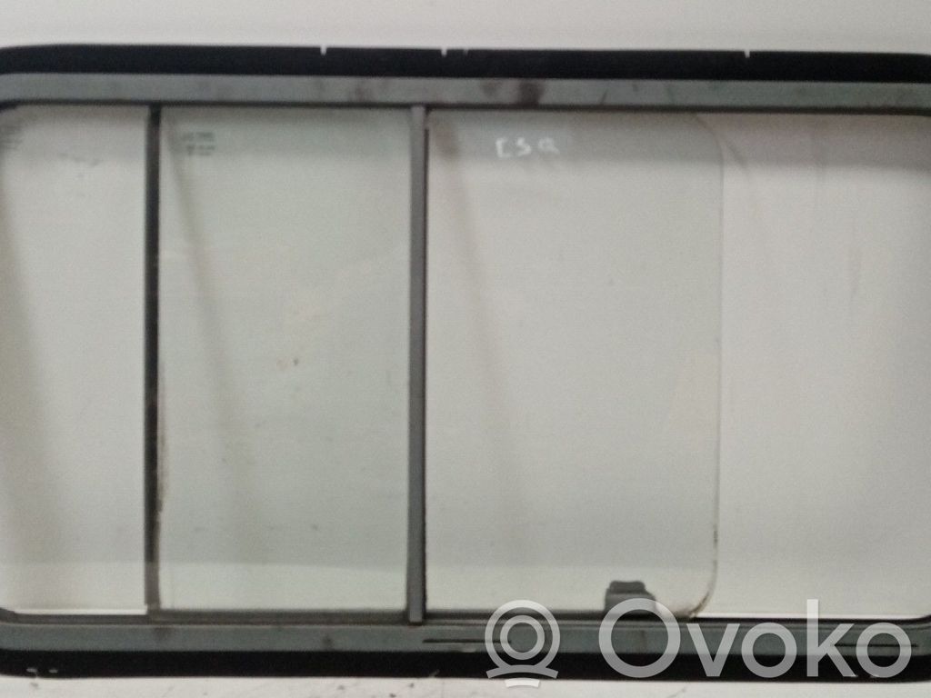 Rear side window   43R00003,43R00004