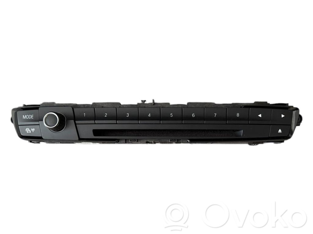 BMW 5 F10 F11 Panel radia 