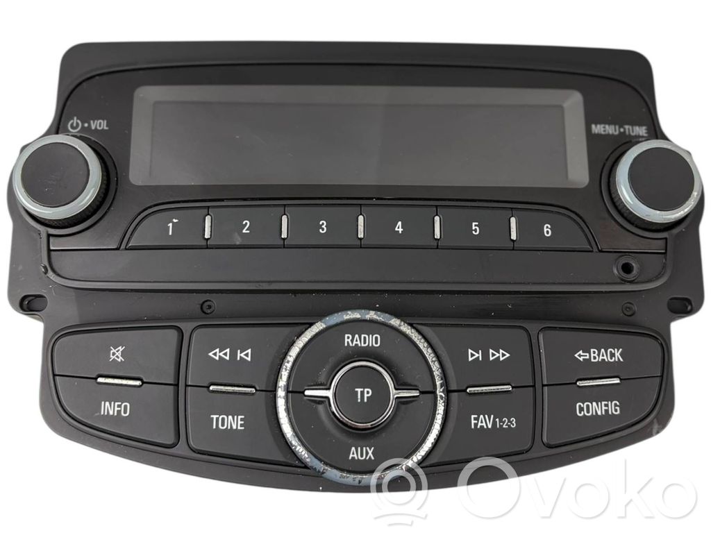 Opel Corsa E Stacja multimedialna GPS / CD / DVD 