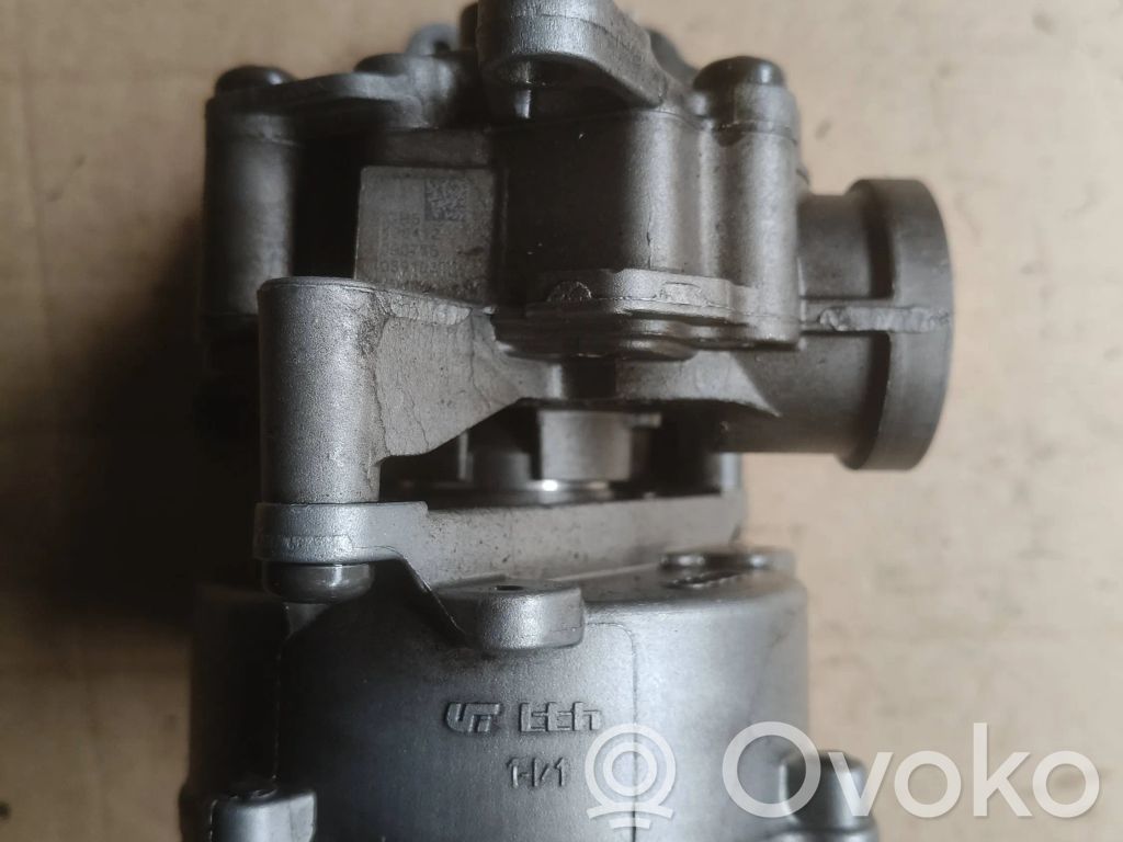 Oil pump   059103T
