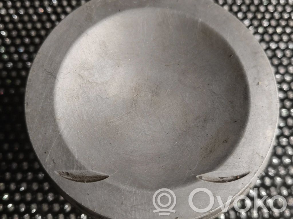 Pistón   82L146