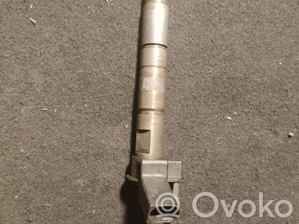 Sprausla (-i)   0445116