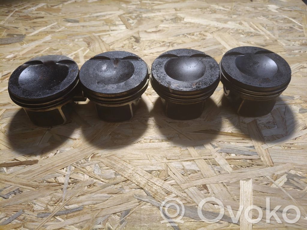 Audi A4 S4 B9 8W Piston 
