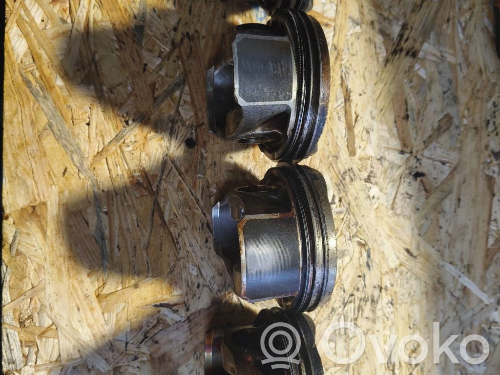 Piston   082270