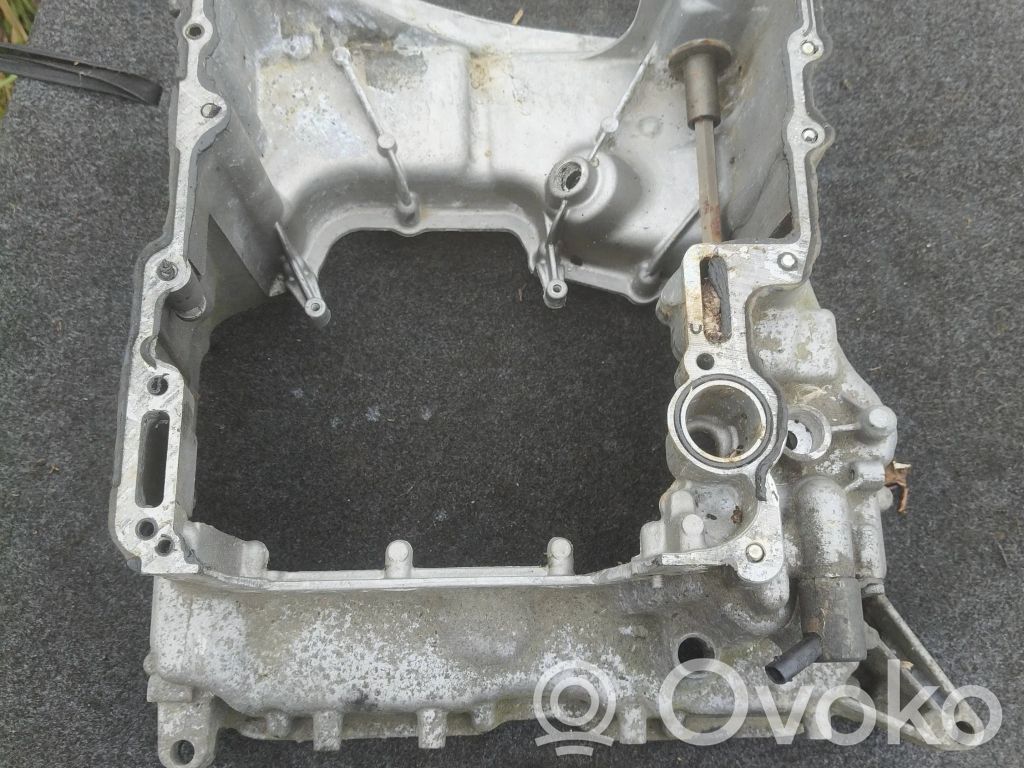 Volkswagen Touareg II Variklio dangtis (apdaila) 