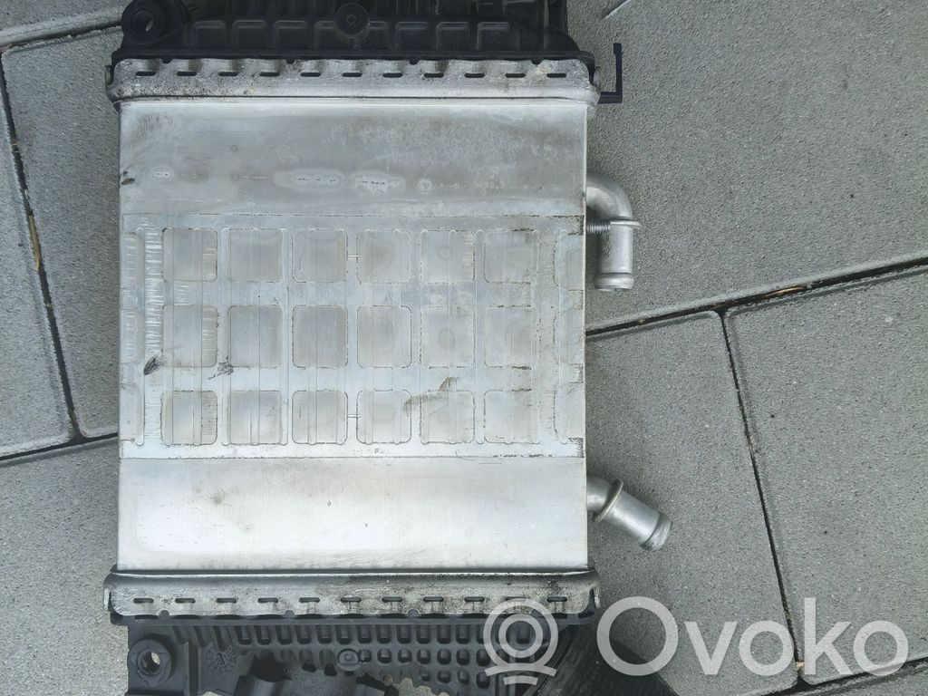 Volkswagen Touareg III Intercooler radiator 