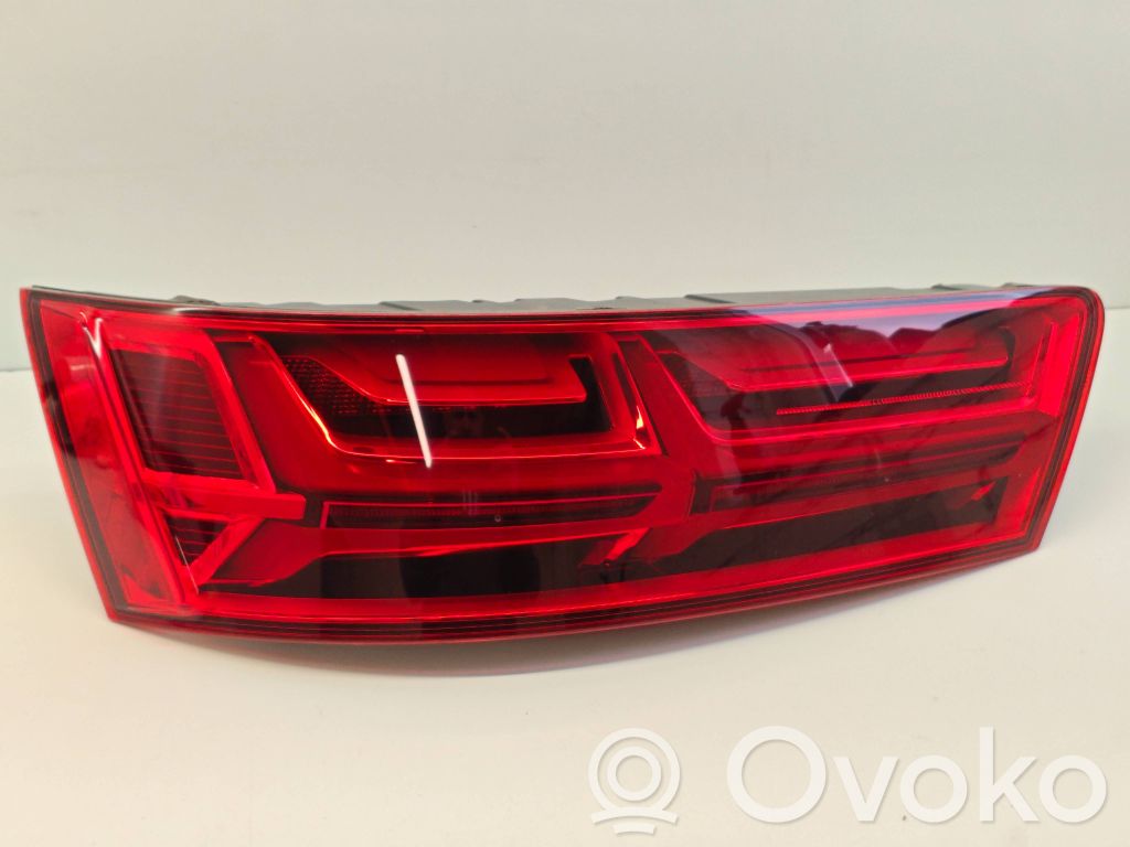 Audi Q7 4M Takaluukun takavalot 