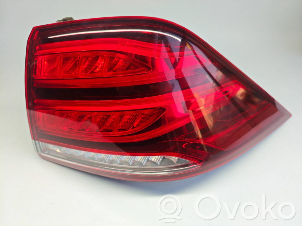 Mercedes-Benz GLE (W166 - C292) Lampa tylna 