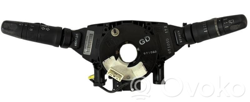 Nissan Micra Bloc semnalizator și ștergător parbriz 