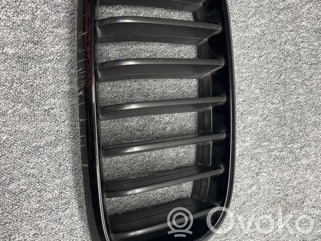 BMW X5 F15 Front bumper upper radiator grill 