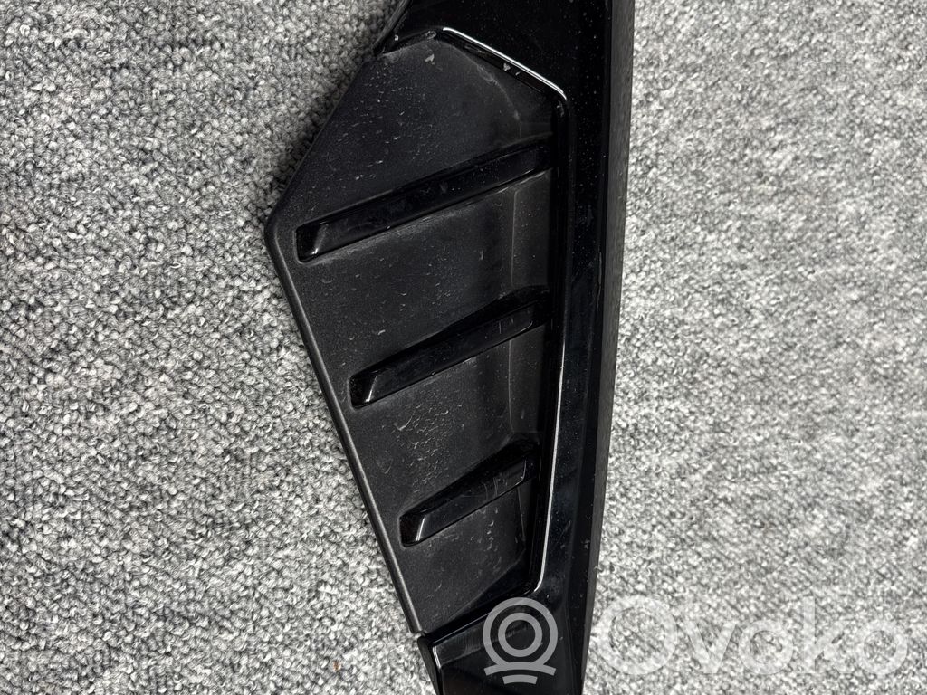 BMW X7 G07 Front bumper lower grill 